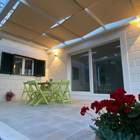 Holiday Home Manuela Trogir Exterior foto